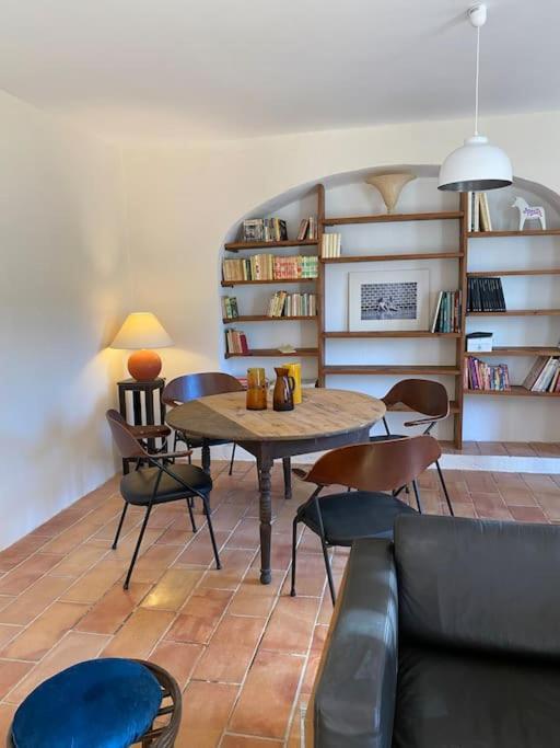Bed and Breakfast Le Nomade En Provence Bouchet  Екстер'єр фото