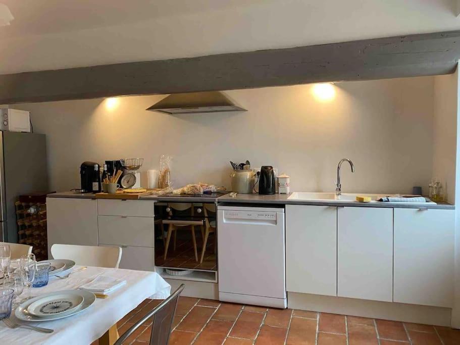Bed and Breakfast Le Nomade En Provence Bouchet  Екстер'єр фото